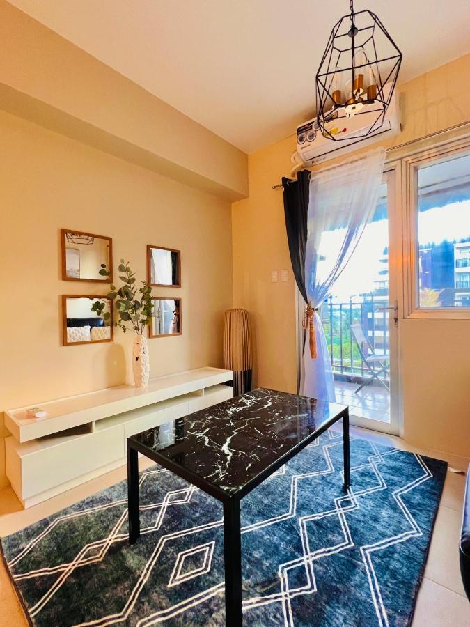شقة * *P Fantastic 2Br Option For 8 ايلويلو المظهر الخارجي الصورة