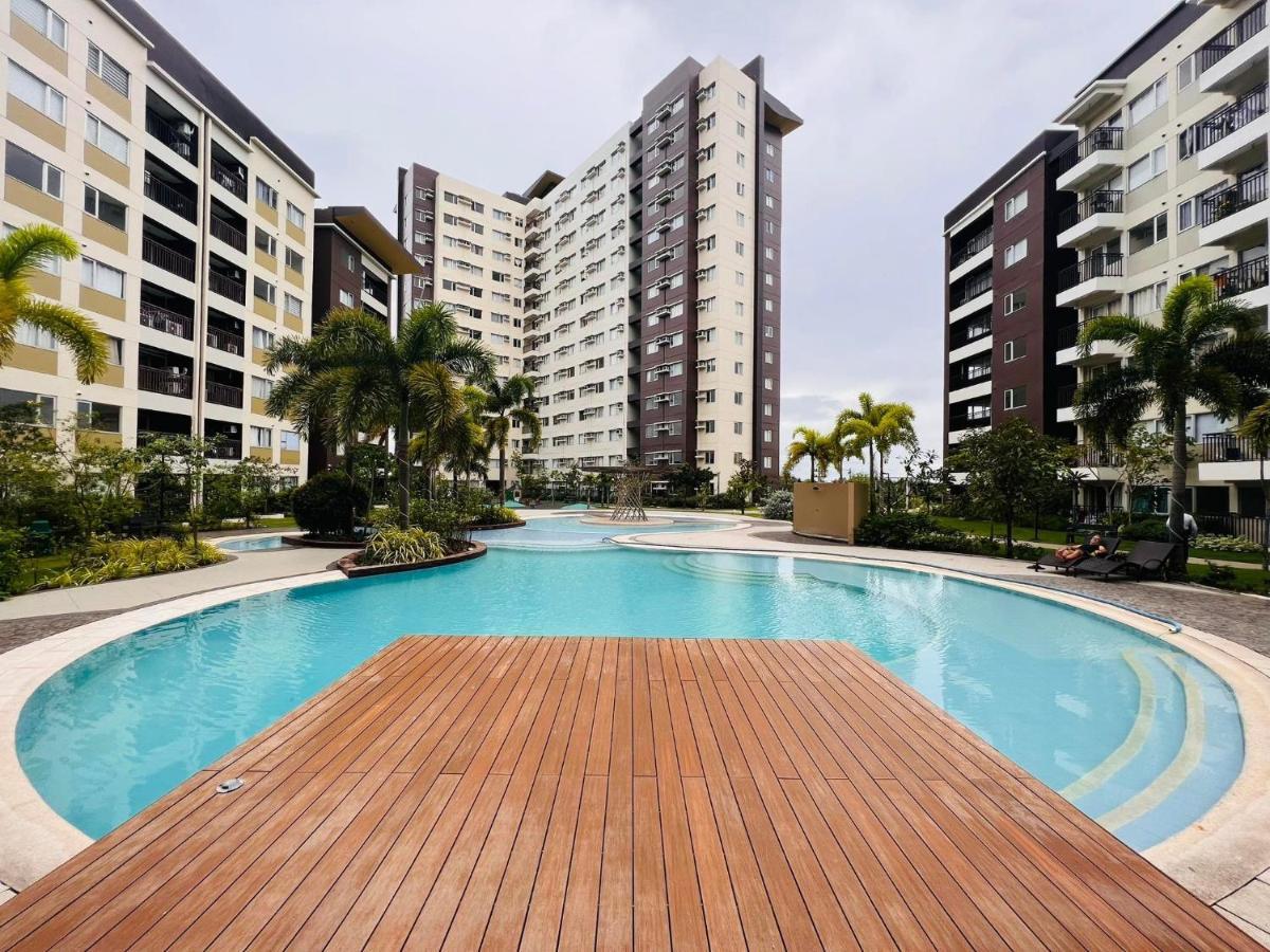 شقة * *P Fantastic 2Br Option For 8 ايلويلو المظهر الخارجي الصورة